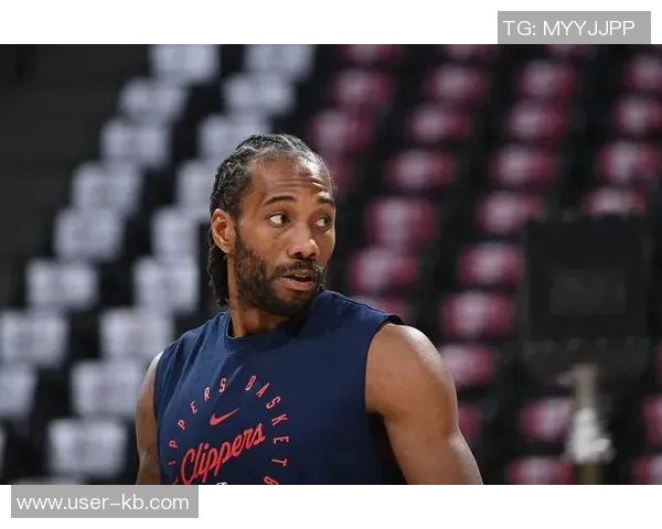 快船训练氛围轻松愉快全员笑容满面小卡频频亮相