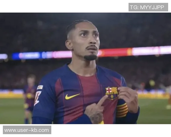 拉菲尼亚荣获西甲最佳与欧冠金靴却无缘年度最佳阵容令人唏嘘 拉菲尼亚荣获西甲最佳与欧冠金靴却无缘年度最佳阵容令人唏嘘