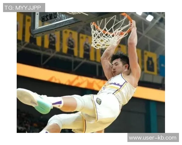 邹雨宸分享训练瞬间汗水见证坚持与信念努力向胜利迈进